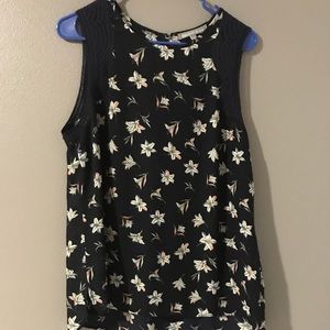 Navy, Floral Patterned Sleeveless Blouse